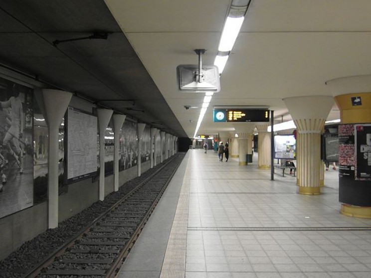 Сюрреалистический Франкфуртский вокзал Бокенхаймер-Варте