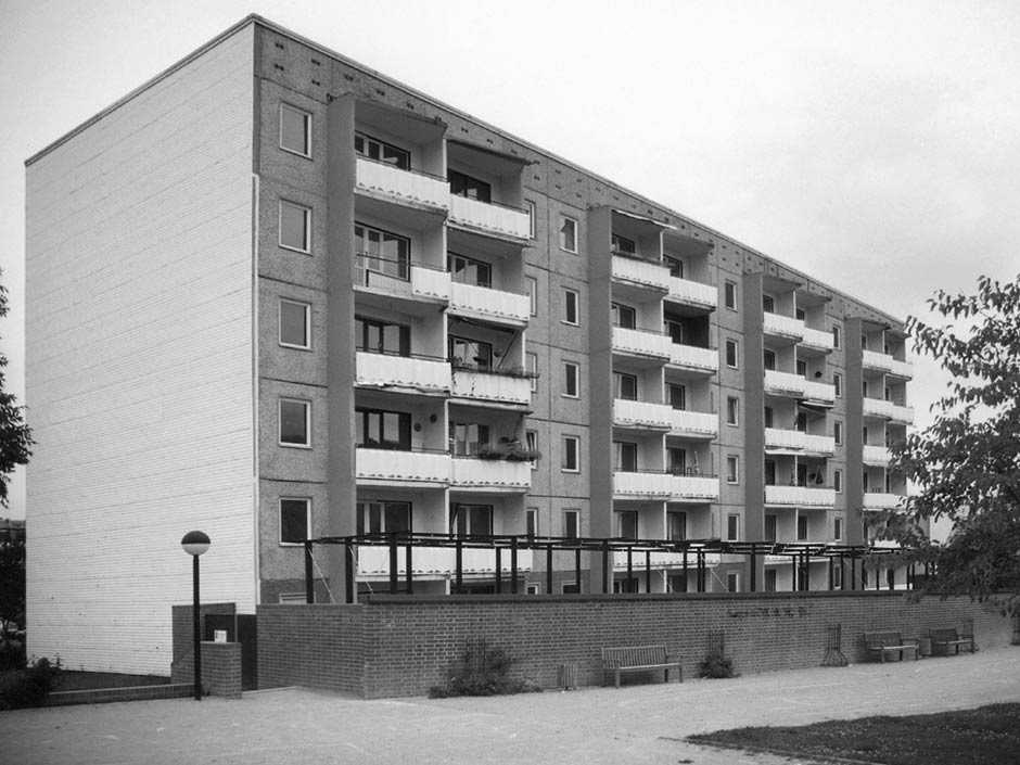 Как Германия успешно реконструировала старые социалистические многоквартирные дома и сделала их современными